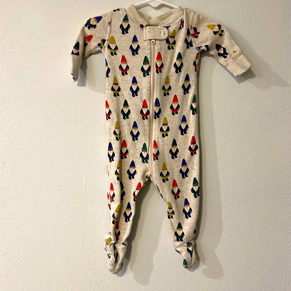 Hanna Andersson gnome footed pajamas